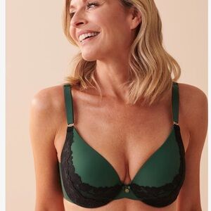 Victoria’s Secret Lined Demi Bra - 32DD